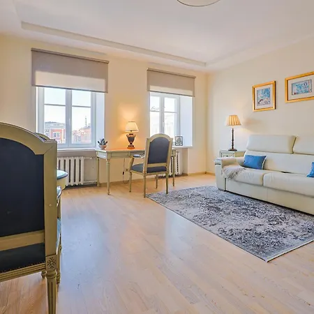 Old Town Doma View 1br Apartman *
