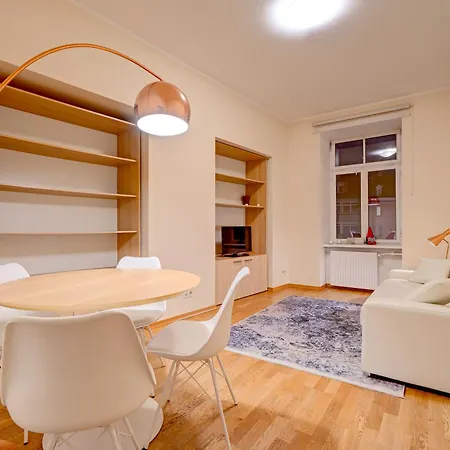 Apartamento Old Town Doma View 1br