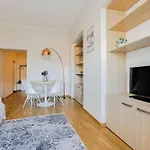 Old Town Doma View 1br ريغا